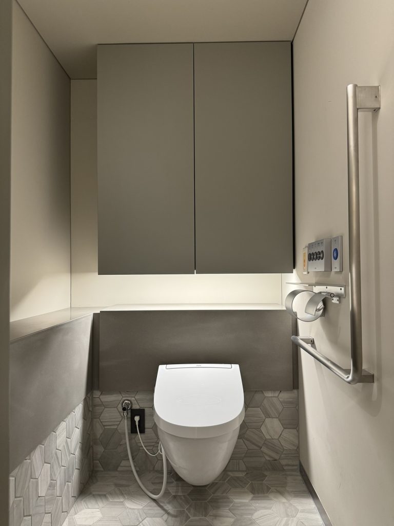 法人研修施設 トイレ収納